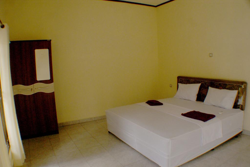 Herry Homestay Kuta  Zimmer foto
